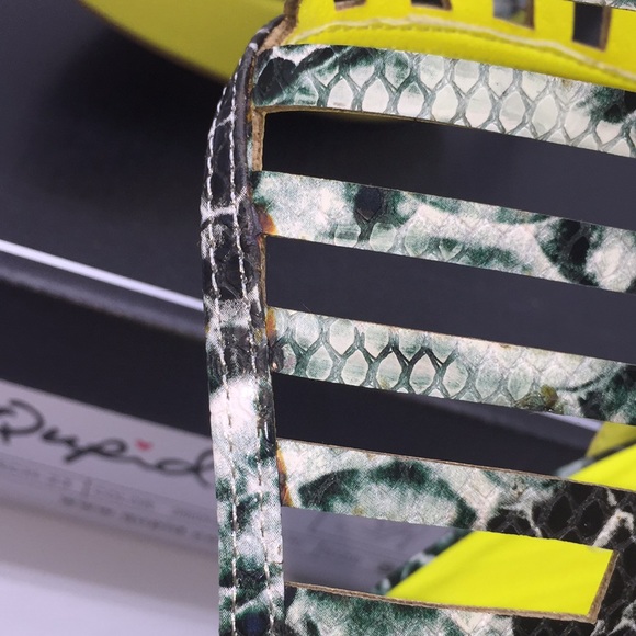 Qupid Women’s Platform Green Faux Snakeskin 5.5 in Heels Size 8 - Picture 14 of 16